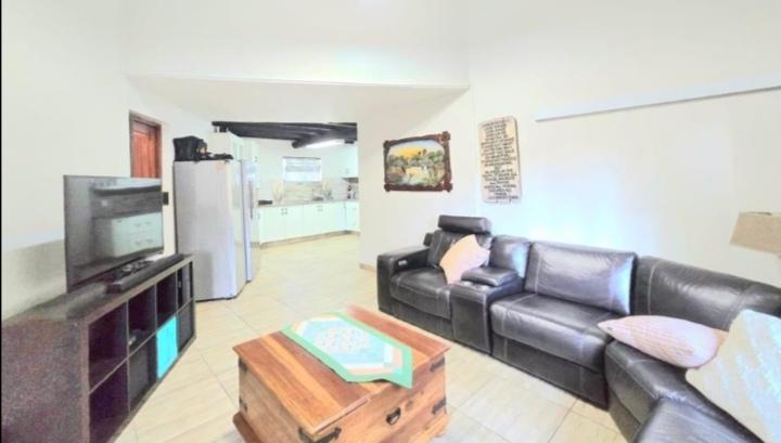 3 Bedroom Property for Sale in Meer En See KwaZulu-Natal