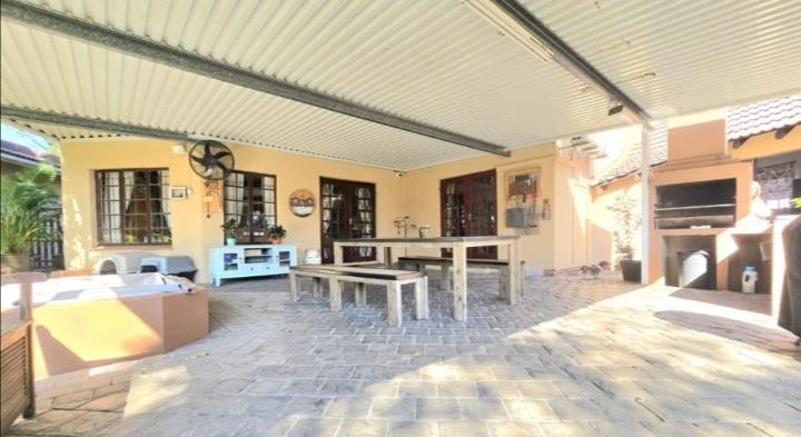 3 Bedroom Property for Sale in Meer En See KwaZulu-Natal