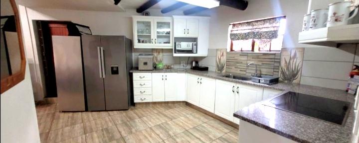 3 Bedroom Property for Sale in Meer En See KwaZulu-Natal