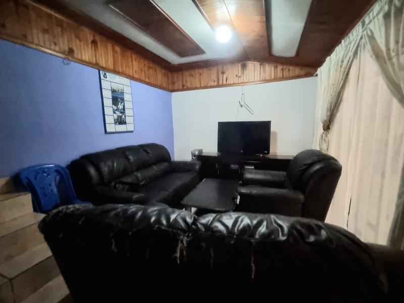 2 Bedroom Property for Sale in Umlazi KwaZulu-Natal