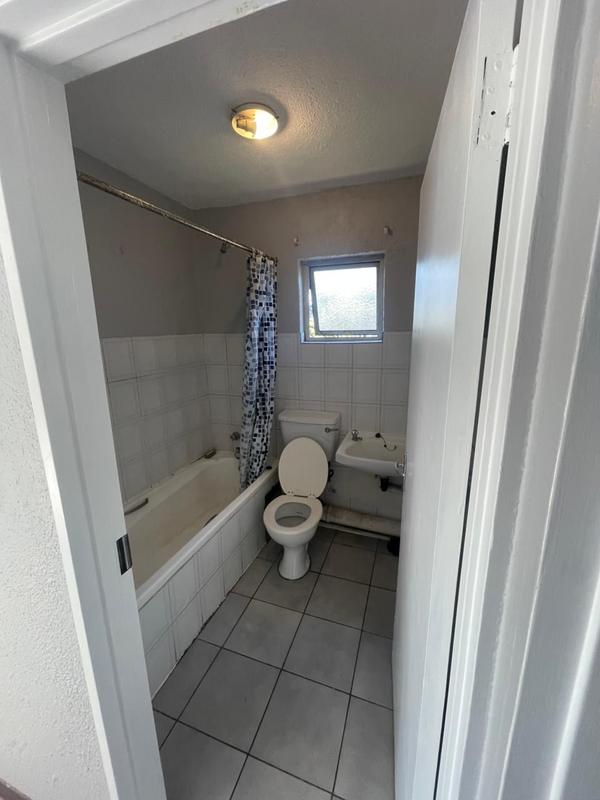 To Let 1 Bedroom Property for Rent in Meer En See KwaZulu-Natal