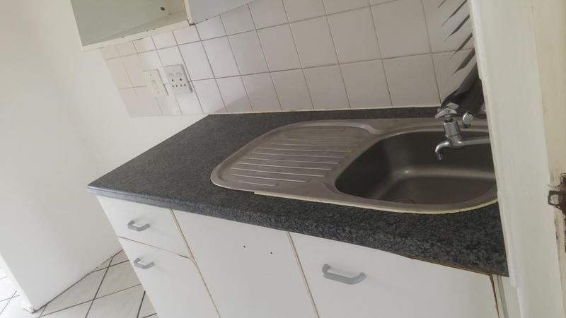 To Let 1 Bedroom Property for Rent in Morningside KwaZulu-Natal