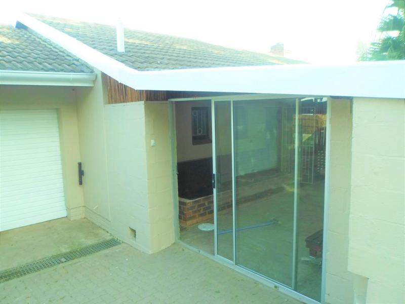 To Let 3 Bedroom Property for Rent in Westbrook KwaZulu-Natal