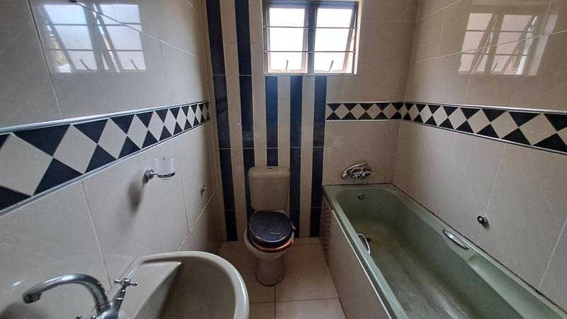 3 Bedroom Property for Sale in Illovo KwaZulu-Natal