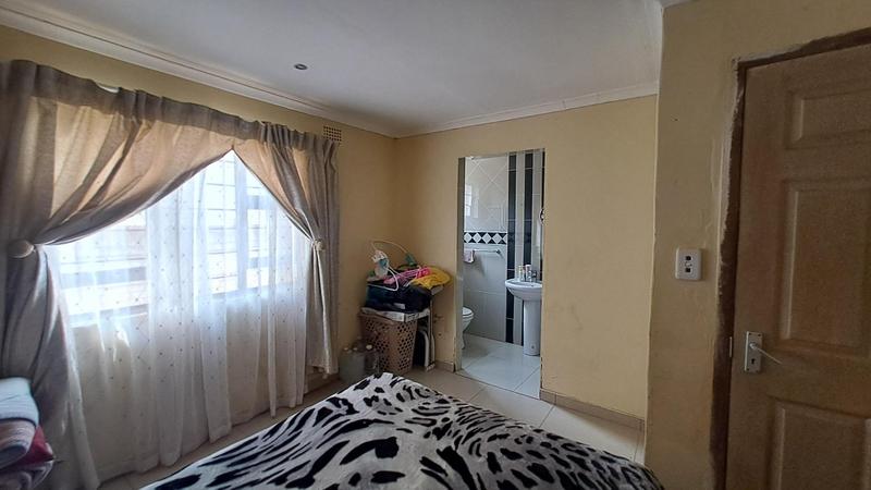 3 Bedroom Property for Sale in Illovo KwaZulu-Natal