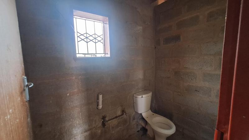 2 Bedroom Property for Sale in Umlazi KwaZulu-Natal