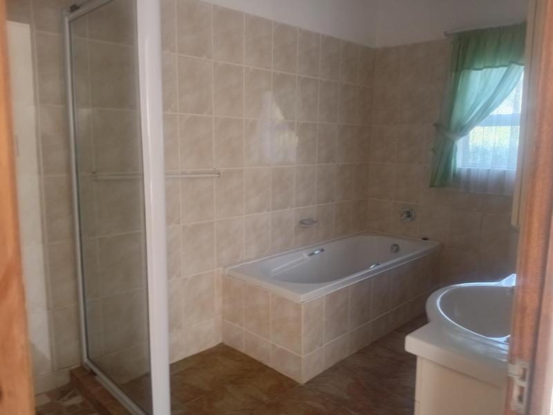 To Let 3 Bedroom Property for Rent in Ramsgate KwaZulu-Natal