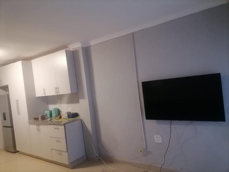 To Let 1 Bedroom Property for Rent in Bluff KwaZulu-Natal