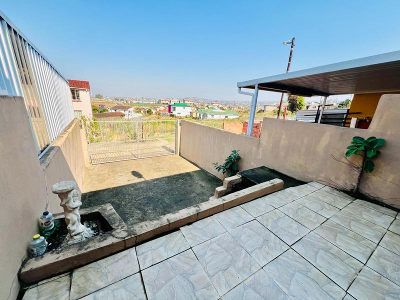 2 Bedroom Property for Sale in Westham KwaZulu-Natal