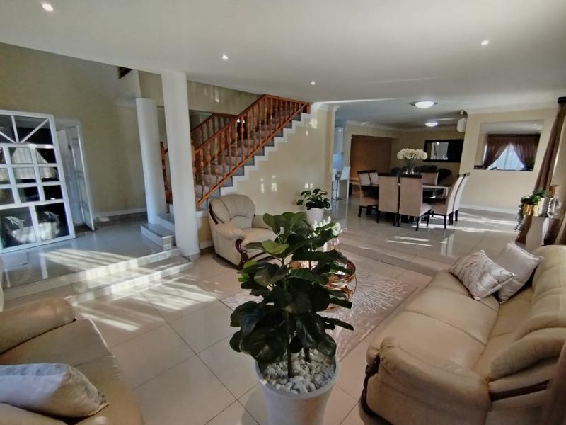 6 Bedroom Property for Sale in Somerset Park KwaZulu-Natal