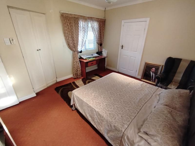 6 Bedroom Property for Sale in Somerset Park KwaZulu-Natal