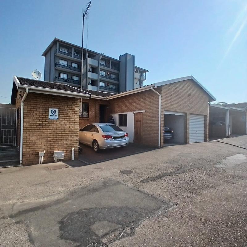 To Let 2 Bedroom Property for Rent in Montclair KwaZulu-Natal