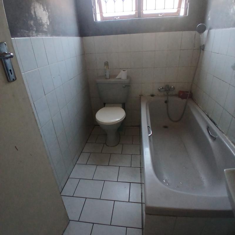 To Let 2 Bedroom Property for Rent in Montclair KwaZulu-Natal
