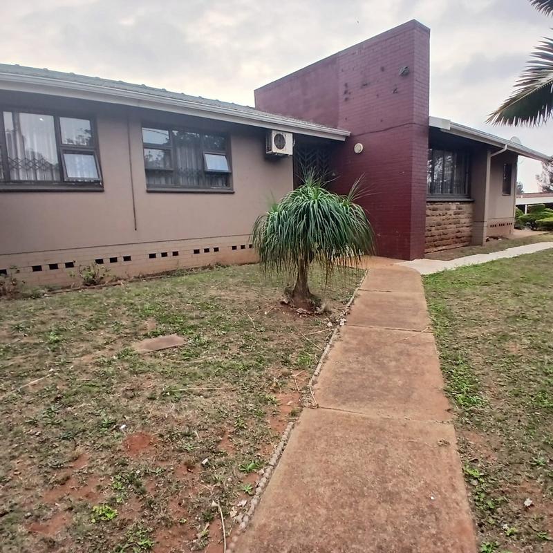 3 Bedroom Property for Sale in Montclair KwaZulu-Natal