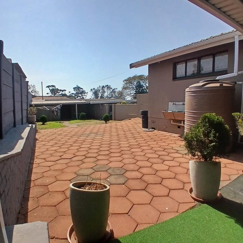 3 Bedroom Property for Sale in Montclair KwaZulu-Natal