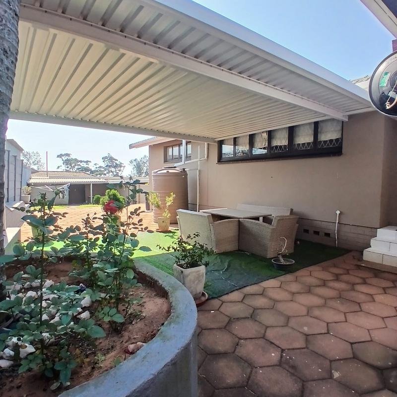 3 Bedroom Property for Sale in Montclair KwaZulu-Natal