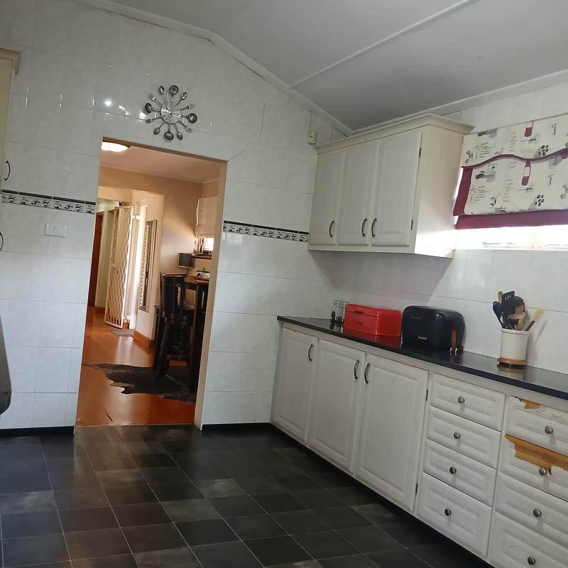 3 Bedroom Property for Sale in Montclair KwaZulu-Natal