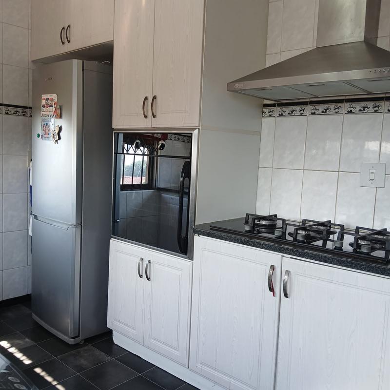 3 Bedroom Property for Sale in Montclair KwaZulu-Natal