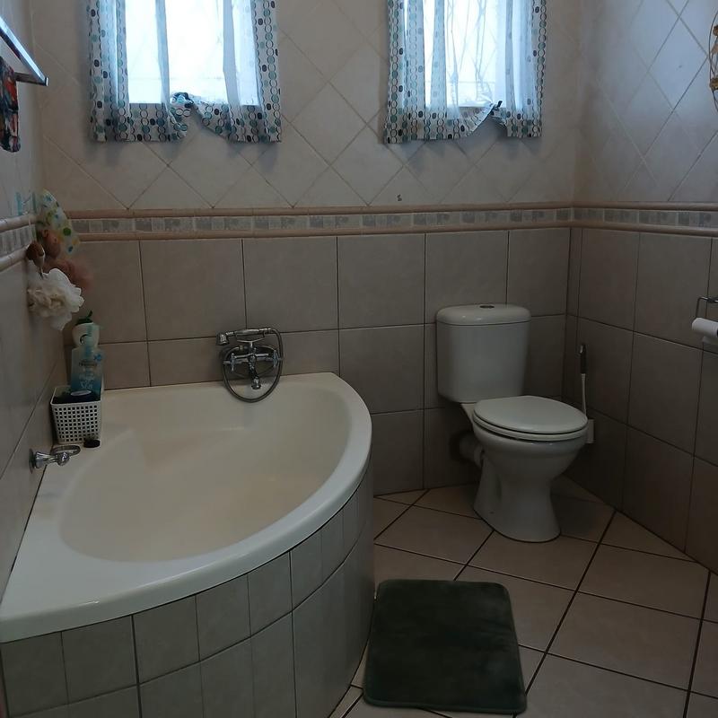 3 Bedroom Property for Sale in Montclair KwaZulu-Natal