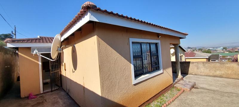 To Let 3 Bedroom Property for Rent in Panorama Gardens KwaZulu-Natal