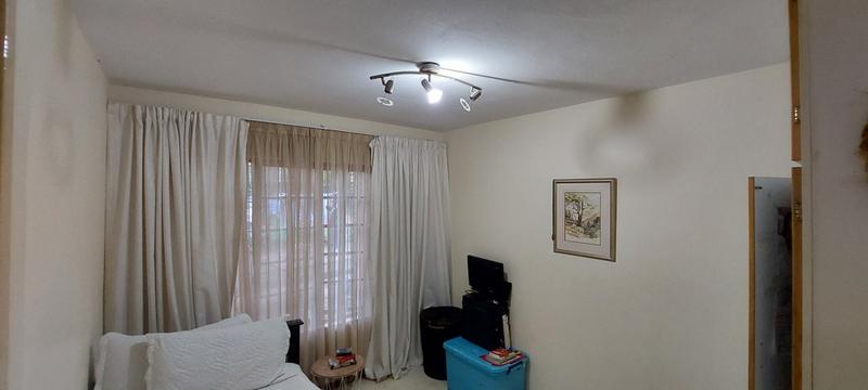 2 Bedroom Property for Sale in Scottsville KwaZulu-Natal