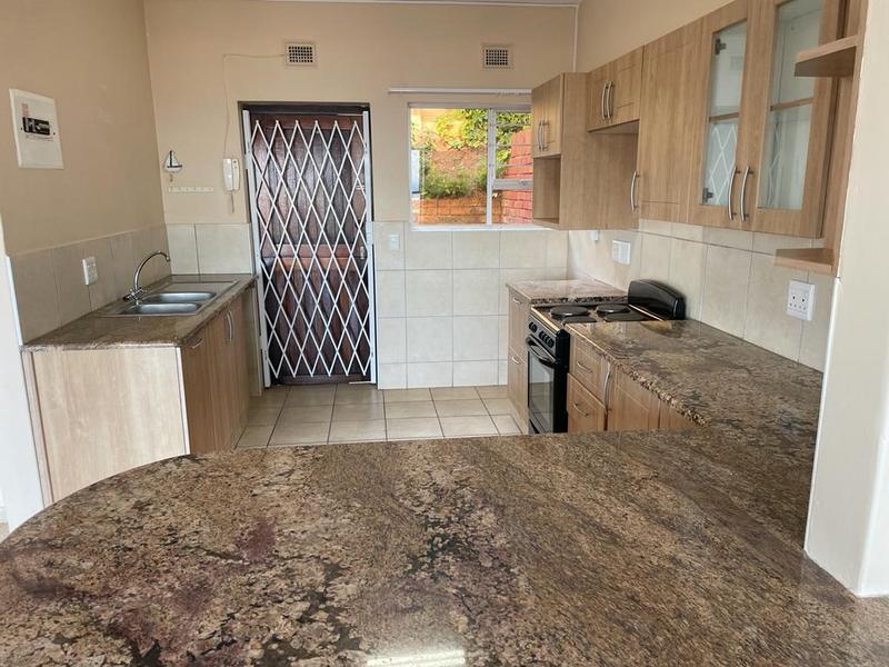 To Let 3 Bedroom Property for Rent in Salt Rock KwaZulu-Natal