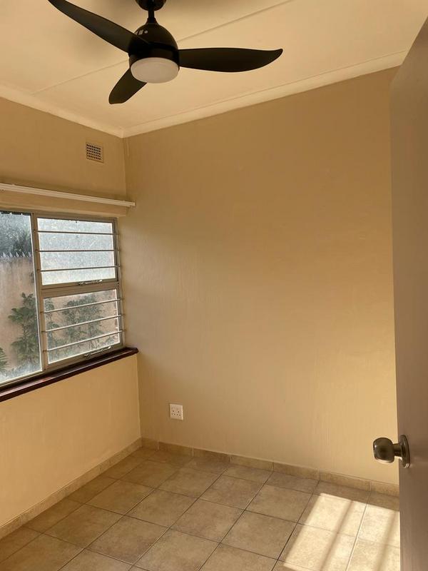 To Let 3 Bedroom Property for Rent in Salt Rock KwaZulu-Natal