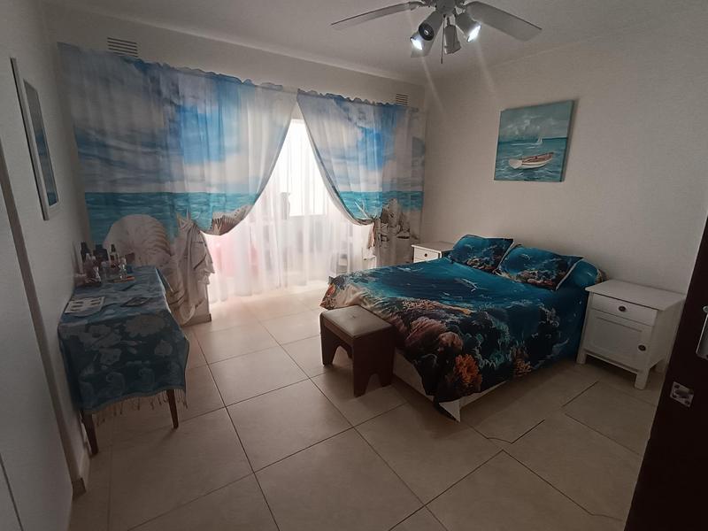 2 Bedroom Property for Sale in Manaba Beach KwaZulu-Natal