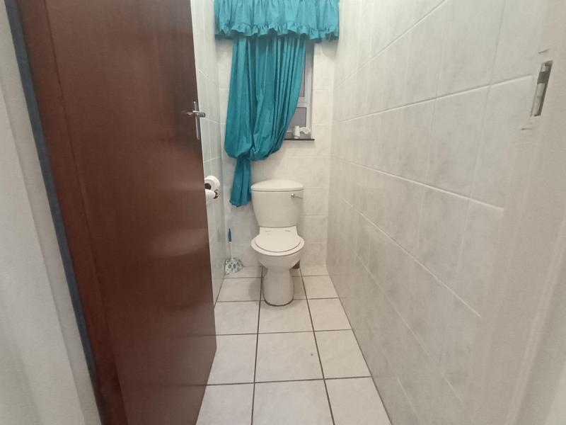 2 Bedroom Property for Sale in Manaba Beach KwaZulu-Natal