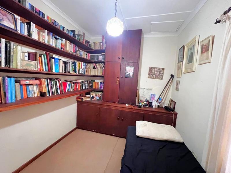 4 Bedroom Property for Sale in Port Edward KwaZulu-Natal