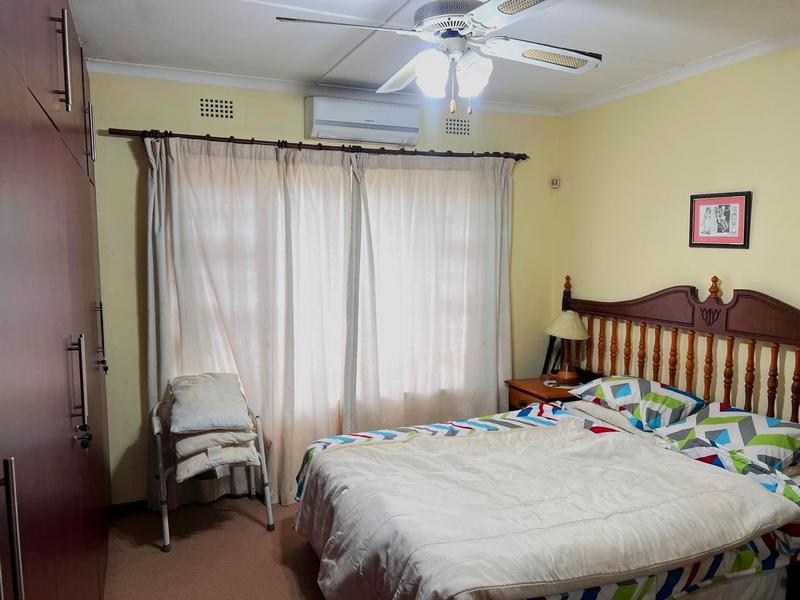 4 Bedroom Property for Sale in Port Edward KwaZulu-Natal