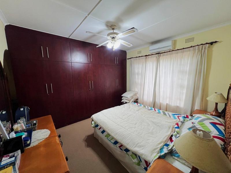 4 Bedroom Property for Sale in Port Edward KwaZulu-Natal