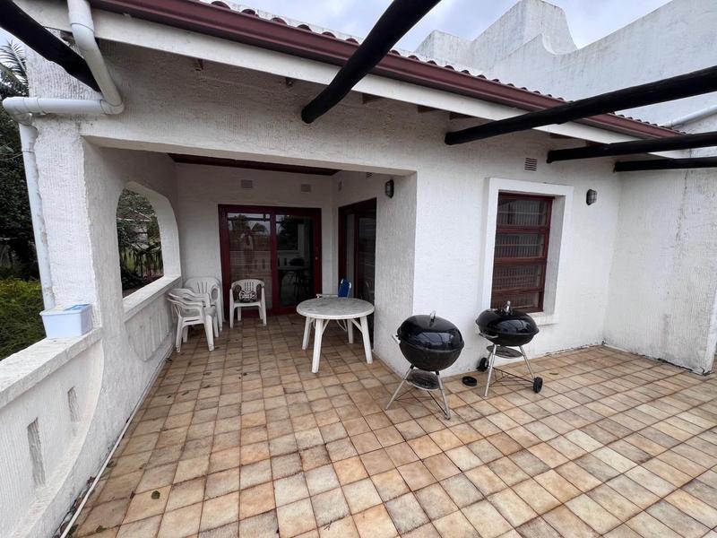 4 Bedroom Property for Sale in Port Edward KwaZulu-Natal