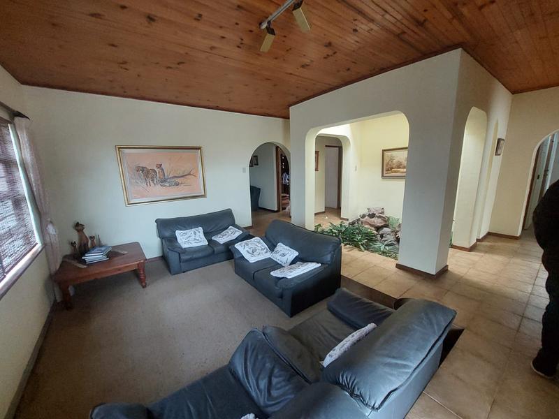 4 Bedroom Property for Sale in Port Edward KwaZulu-Natal