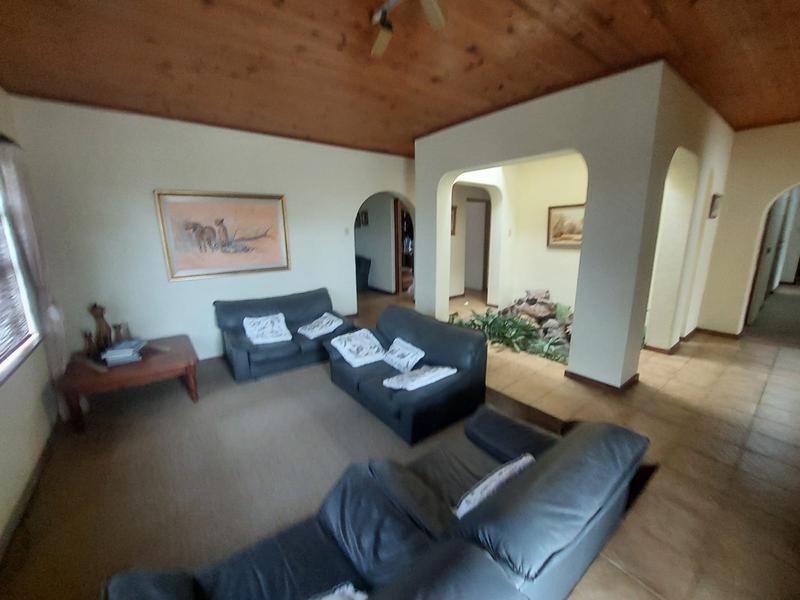 4 Bedroom Property for Sale in Port Edward KwaZulu-Natal