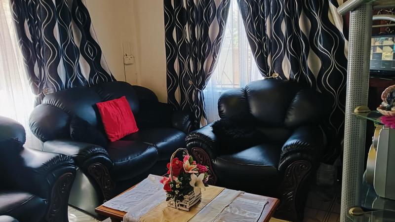 3 Bedroom Property for Sale in Savannah Park KwaZulu-Natal