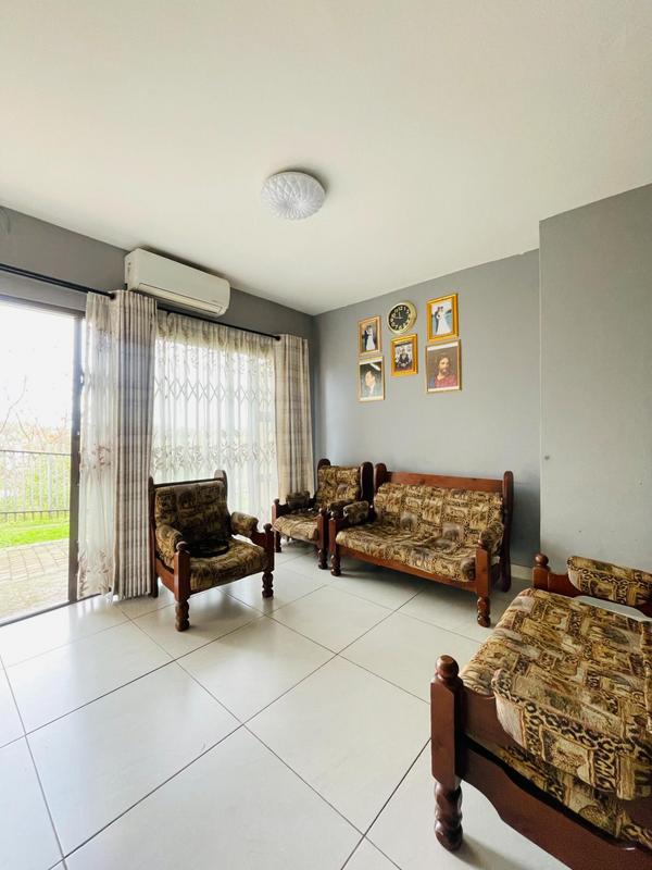 2 Bedroom Property for Sale in Greenwood Park KwaZulu-Natal