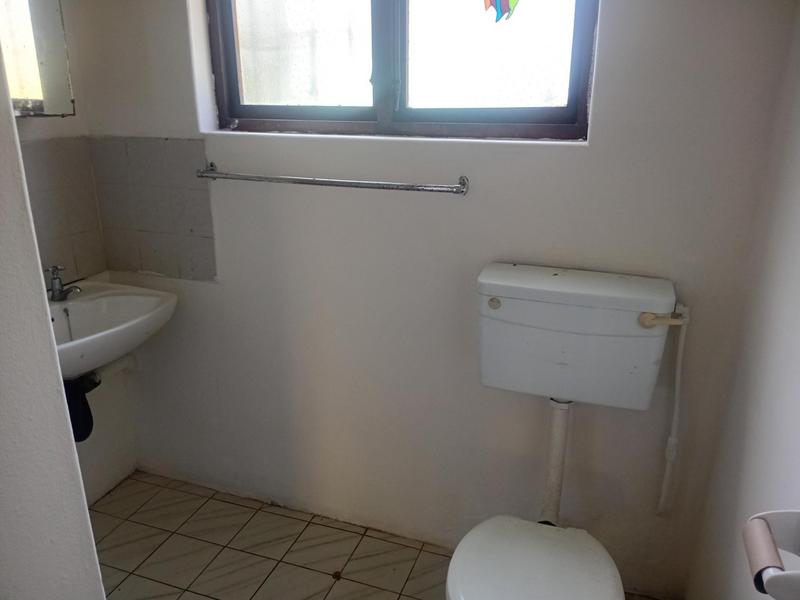 To Let 2 Bedroom Property for Rent in Anerley KwaZulu-Natal