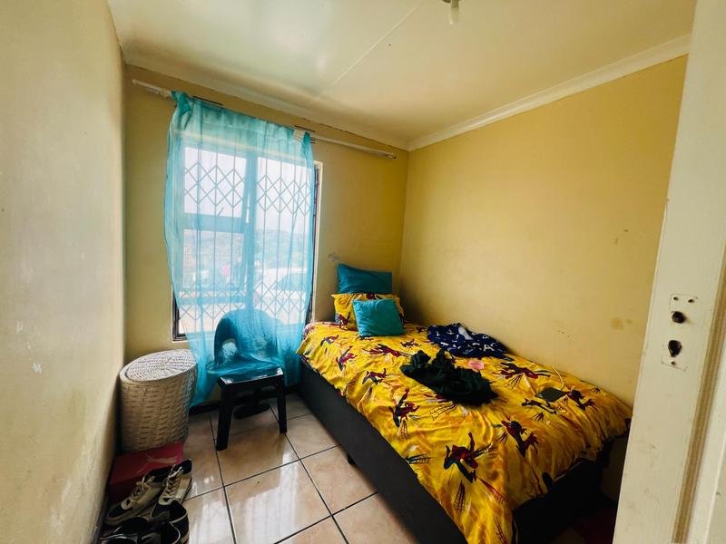 3 Bedroom Property for Sale in Umlazi KwaZulu-Natal