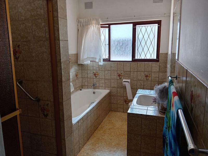 3 Bedroom Property for Sale in Shelly Beach KwaZulu-Natal