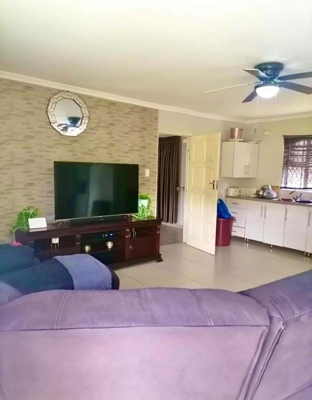 2 Bedroom Property for Sale in Umlazi KwaZulu-Natal