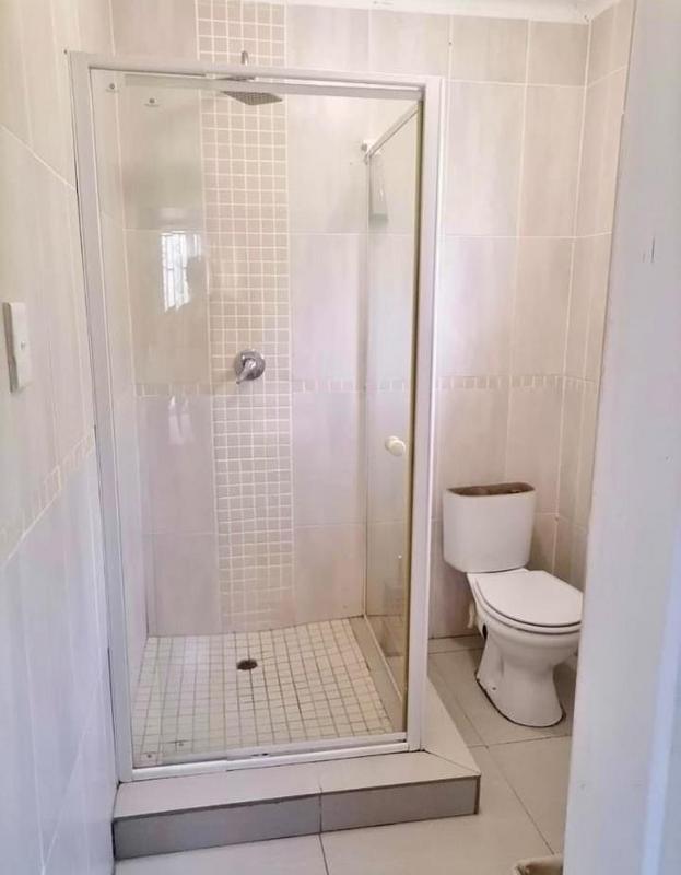 2 Bedroom Property for Sale in Umlazi KwaZulu-Natal