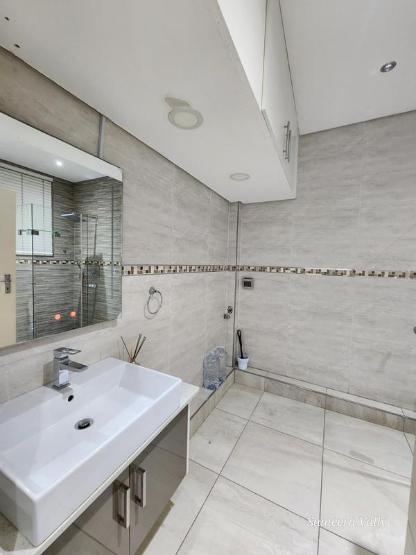 To Let 2 Bedroom Property for Rent in North Beach KwaZulu-Natal