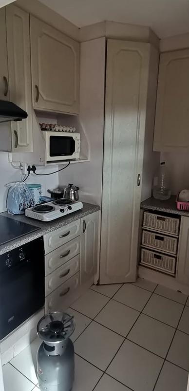To Let 1 Bedroom Property for Rent in Empangeni Central KwaZulu-Natal