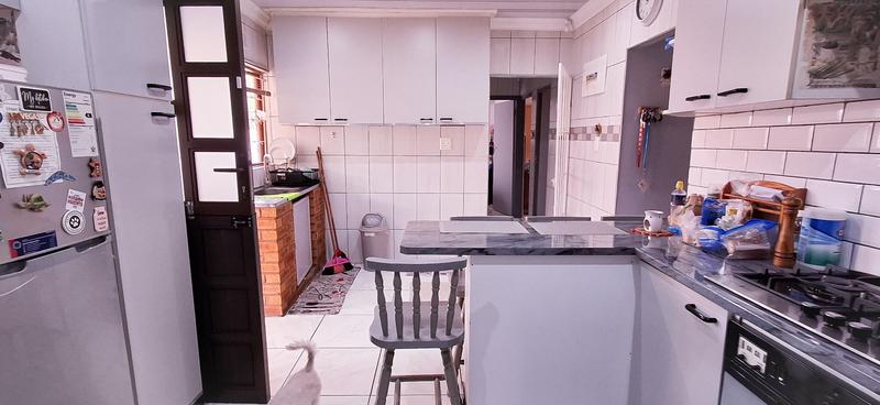 3 Bedroom Property for Sale in Palmview KwaZulu-Natal