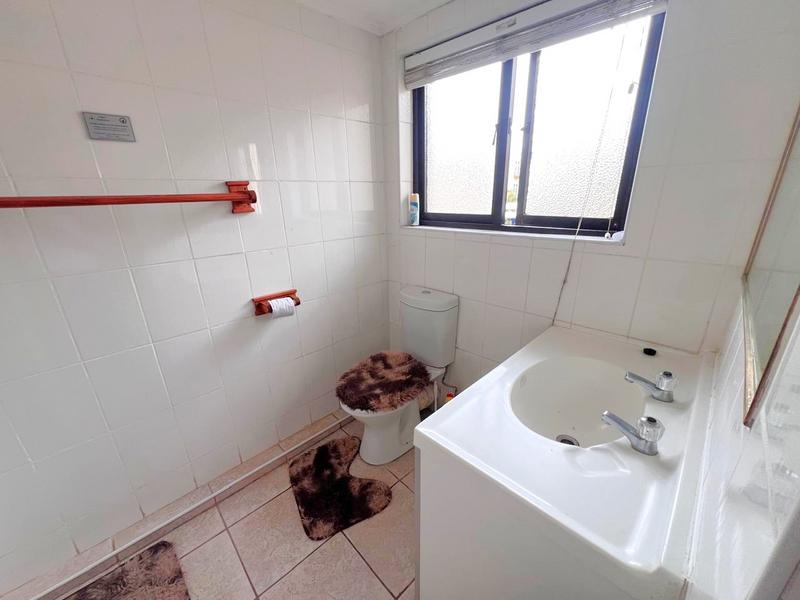 2 Bedroom Property for Sale in Lawrence Rocks KwaZulu-Natal