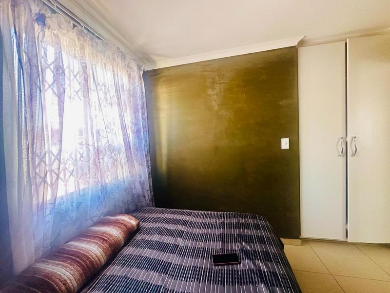 To Let 3 Bedroom Property for Rent in Newlands East KwaZulu-Natal