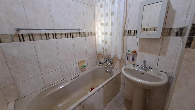 2 Bedroom Property for Sale in Bluff KwaZulu-Natal