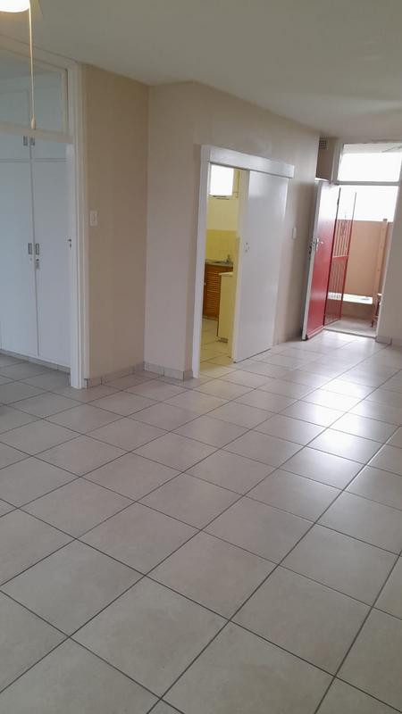 1 Bedroom Property for Sale in Pinetown KwaZulu-Natal
