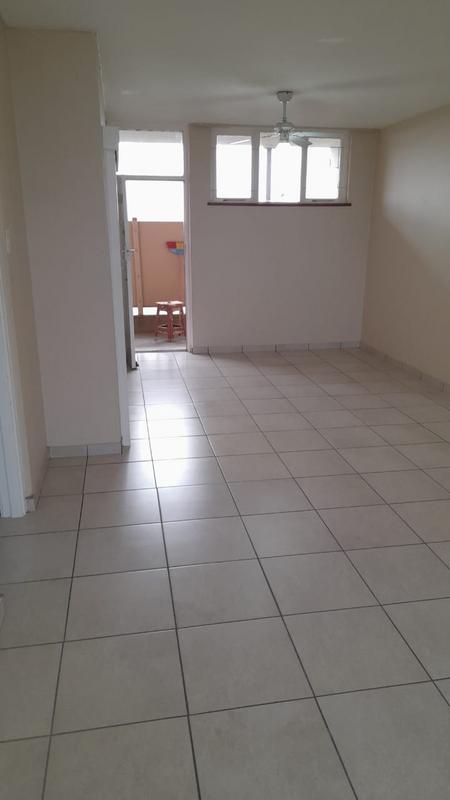 1 Bedroom Property for Sale in Pinetown KwaZulu-Natal